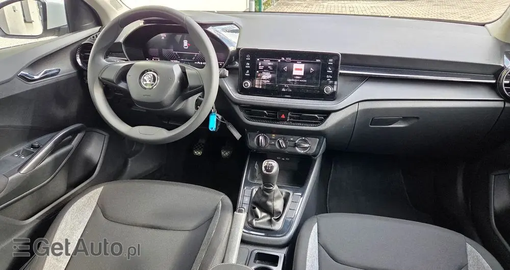 SKODA Fabia 1.0 Essence