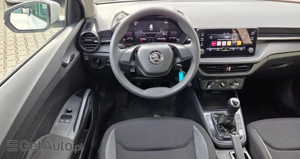 SKODA Fabia 1.0 Essence