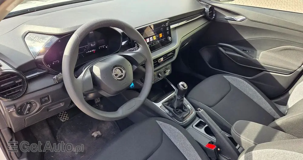 SKODA Fabia 1.0 Essence