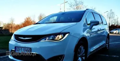 CHRYSLER Pacifica 