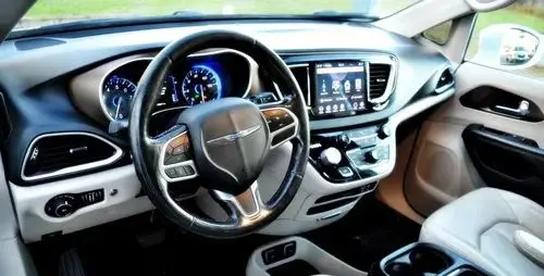 CHRYSLER Pacifica 