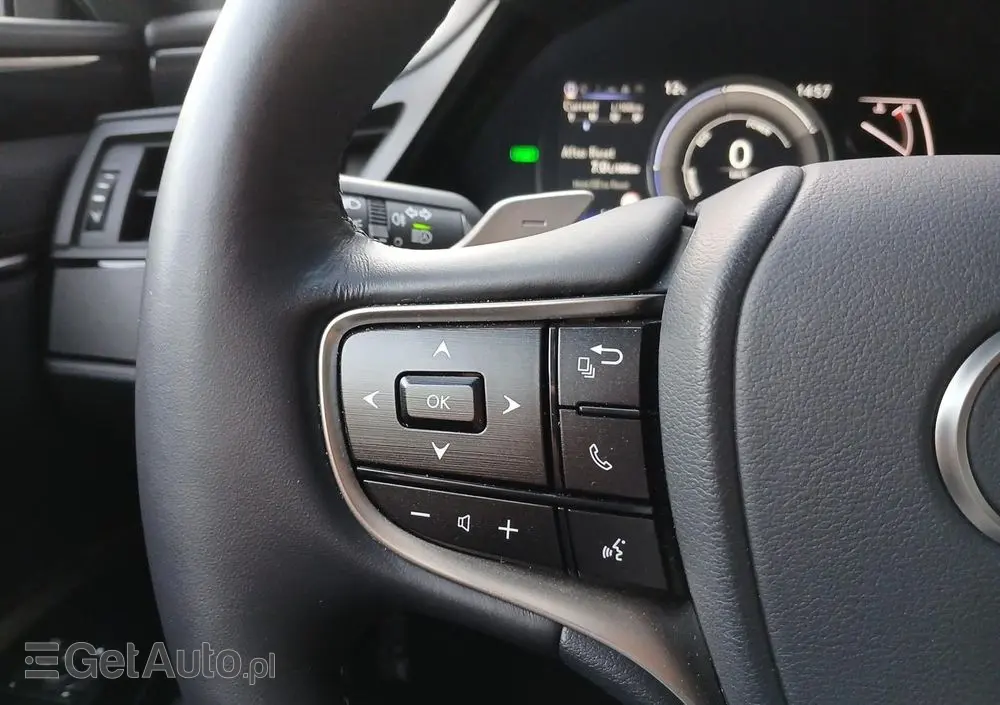 LEXUS ES 300h Business Edition