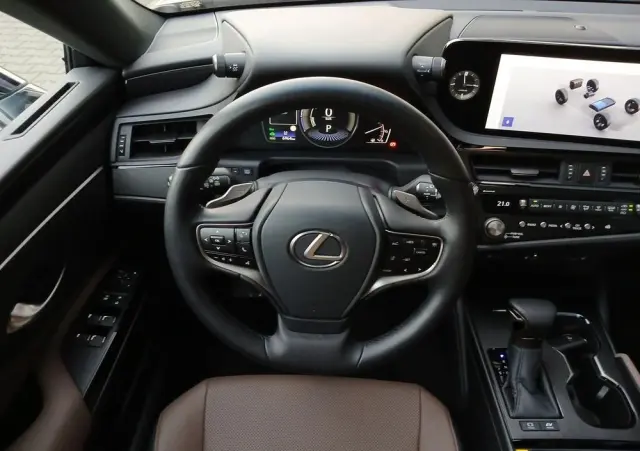 LEXUS ES 300h Business Edition