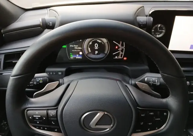 LEXUS ES 300h Business Edition