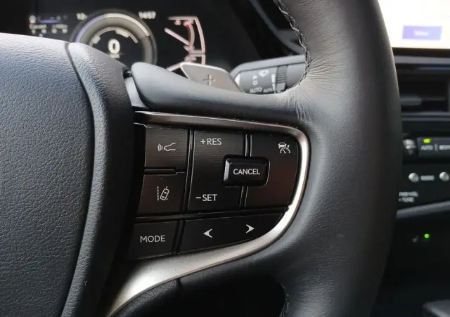 LEXUS ES 300h Business Edition