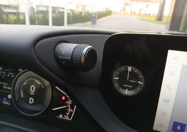 LEXUS ES 300h Business Edition