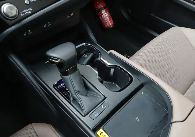 LEXUS ES 300h Business Edition