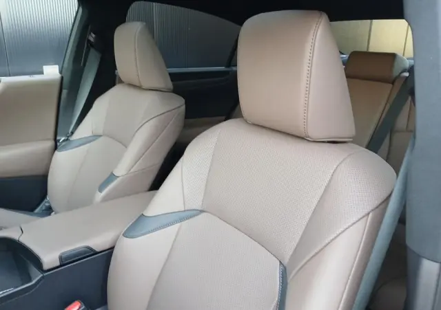 LEXUS ES 300h Business Edition