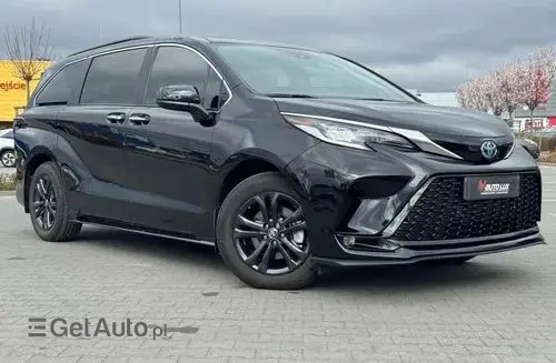TOYOTA Sienna 