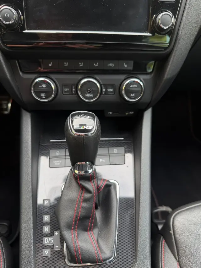 SKODA Octavia RS DSG