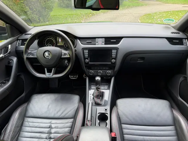 SKODA Octavia RS DSG
