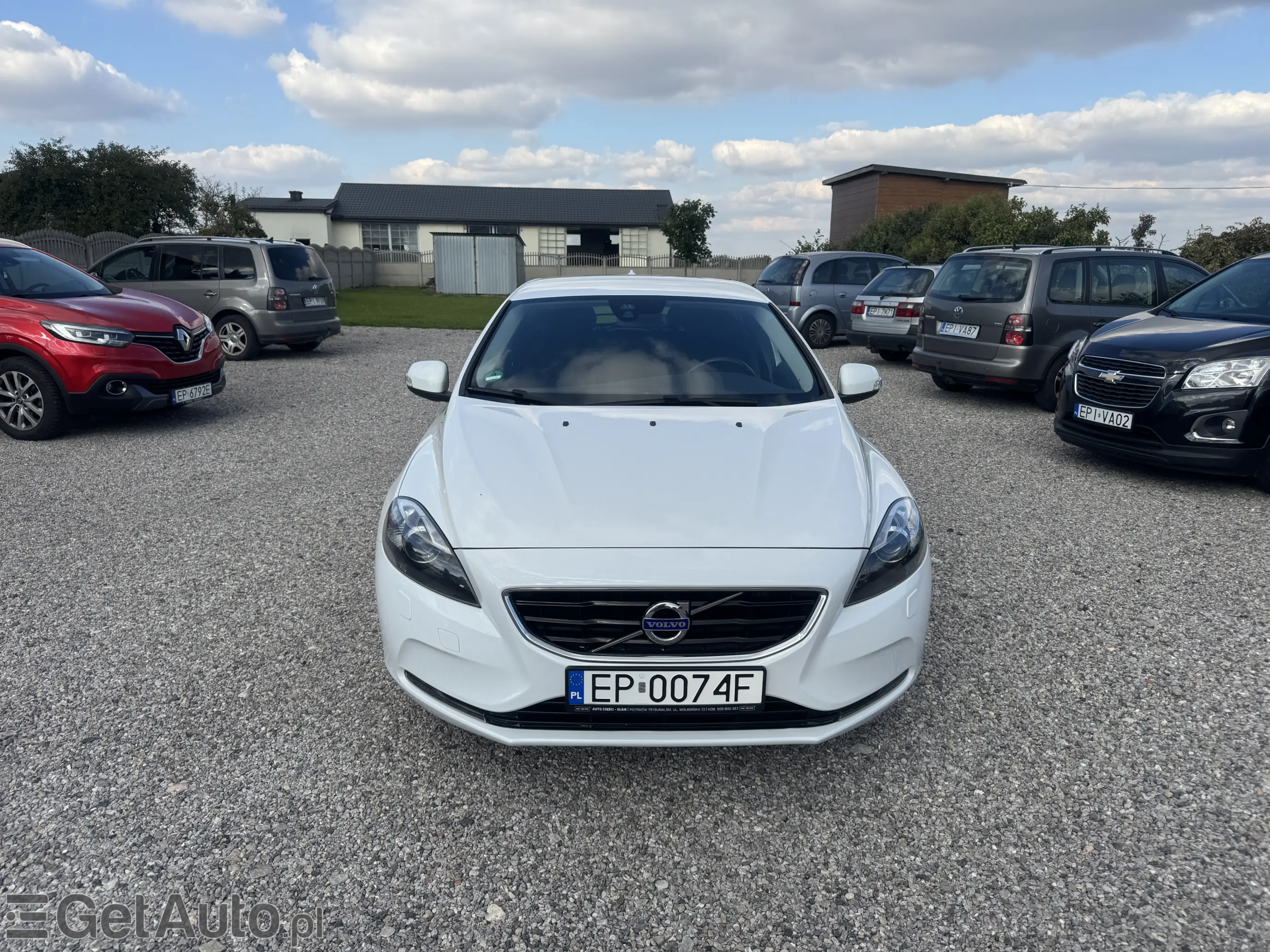 VOLVO V40 