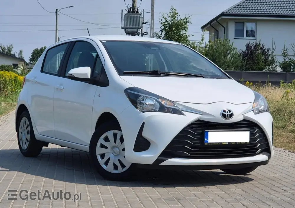 TOYOTA Yaris 1.5 Active