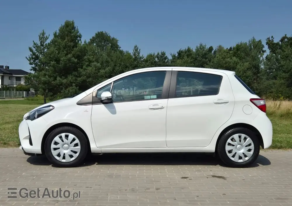 TOYOTA Yaris 1.5 Active