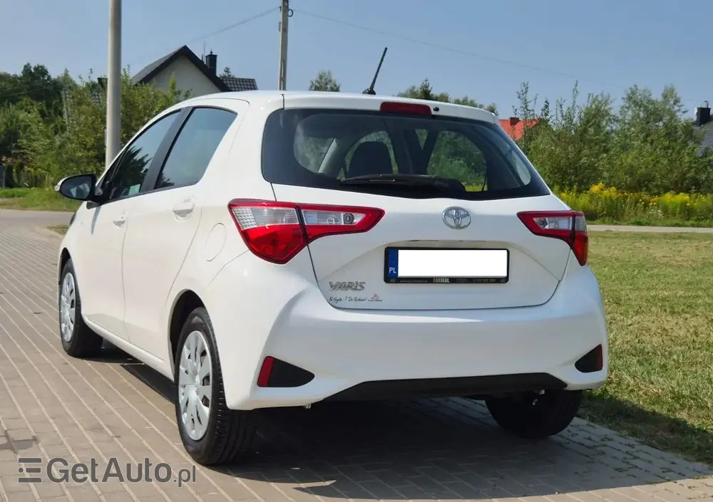TOYOTA Yaris 1.5 Active