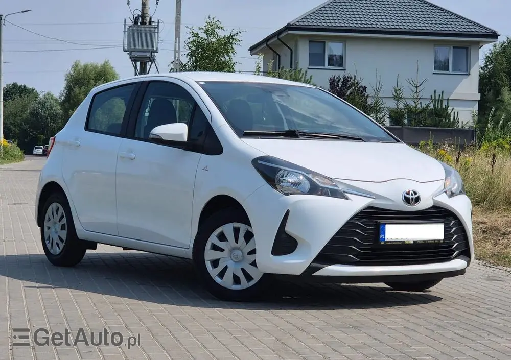 TOYOTA Yaris 1.5 Active