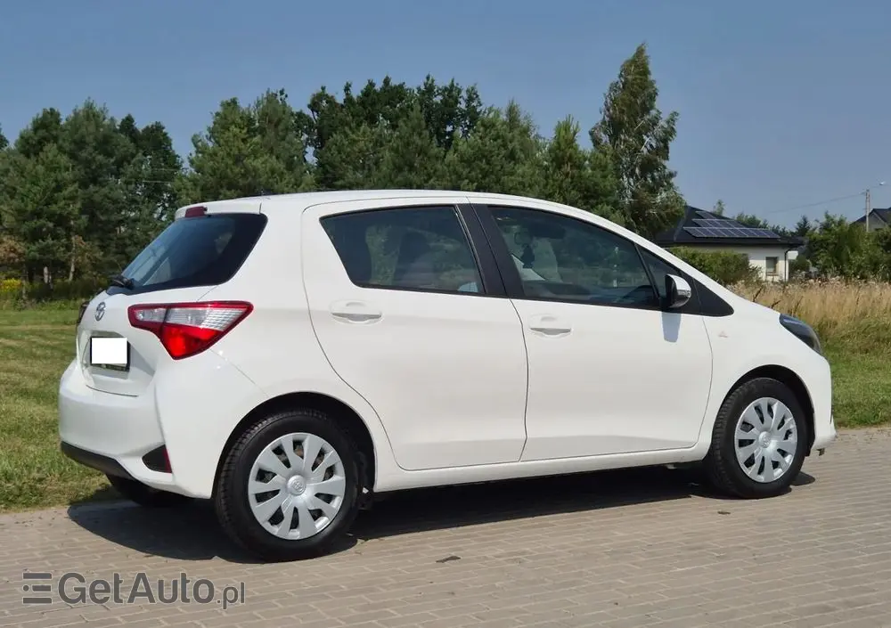 TOYOTA Yaris 1.5 Active