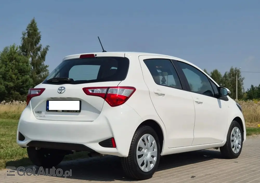 TOYOTA Yaris 1.5 Active