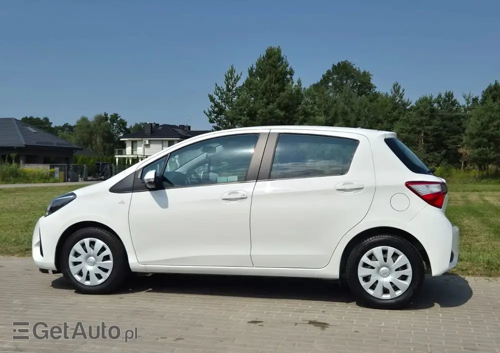 TOYOTA Yaris 1.5 Active