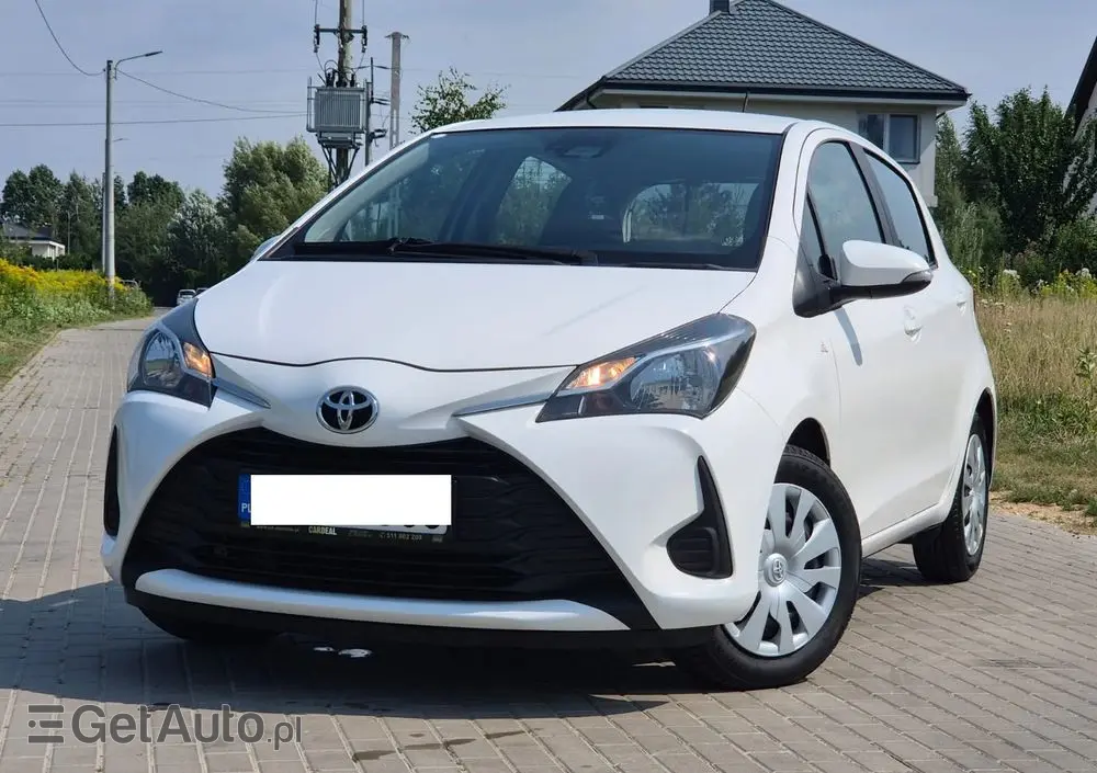 TOYOTA Yaris 1.5 Active