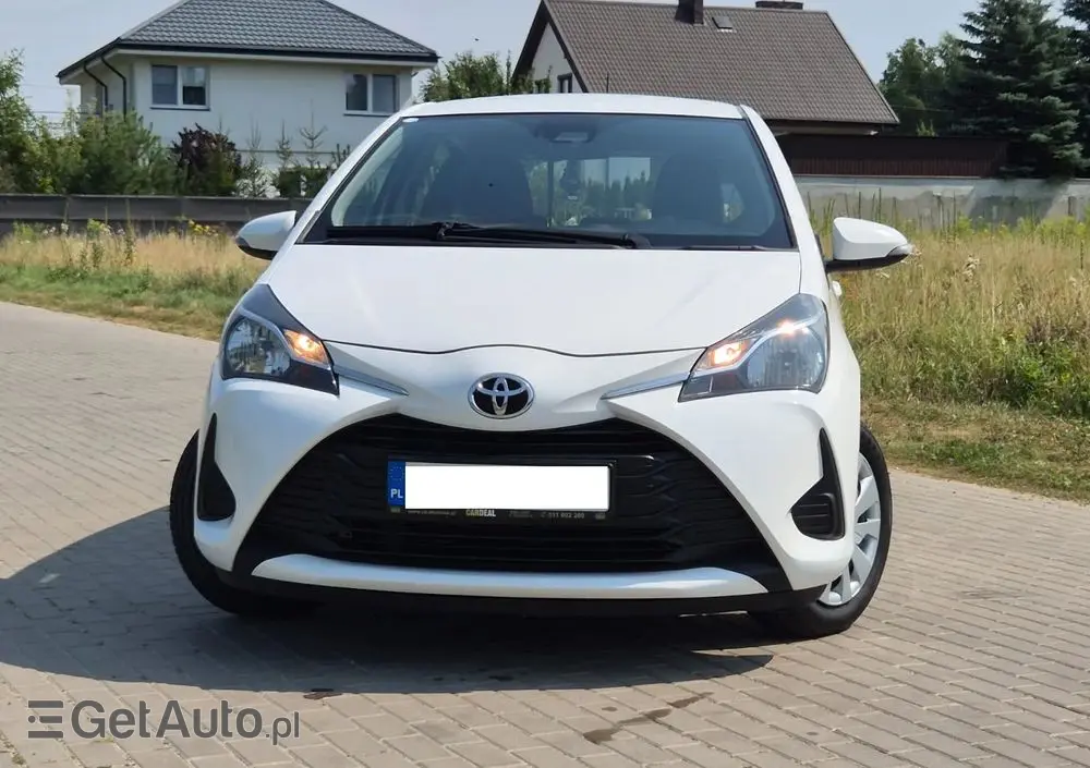 TOYOTA Yaris 1.5 Active