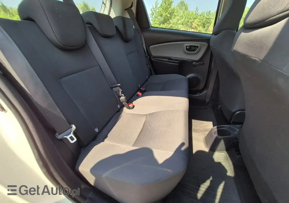 TOYOTA Yaris 1.5 Active