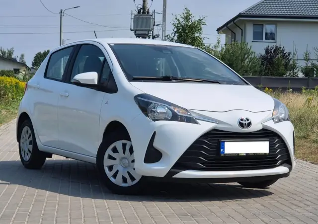 TOYOTA Yaris 1.5 Active