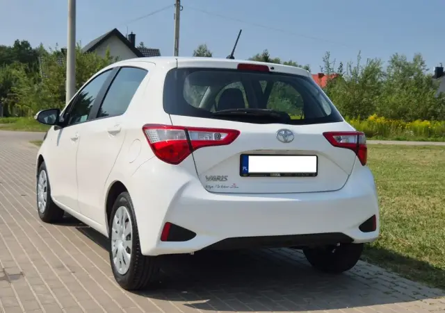 TOYOTA Yaris 1.5 Active