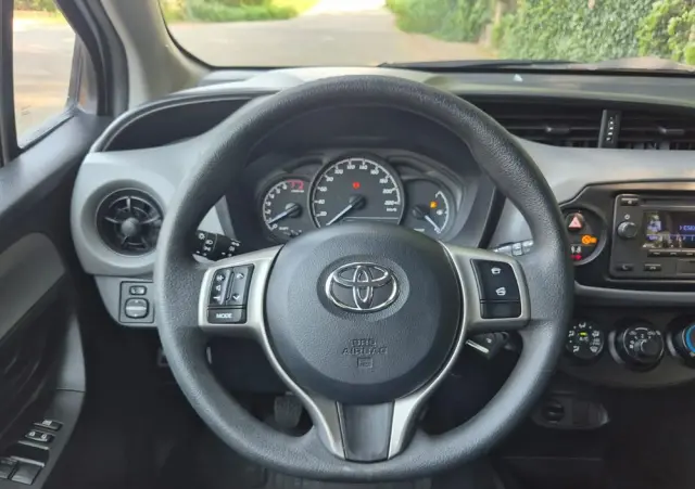 TOYOTA Yaris 1.5 Active