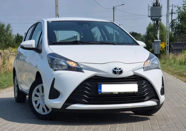 TOYOTA Yaris 1.5 Active