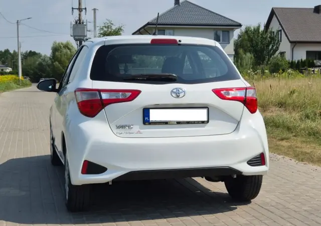 TOYOTA Yaris 1.5 Active