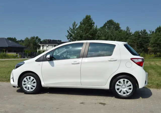 TOYOTA Yaris 1.5 Active