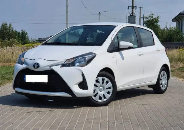 TOYOTA Yaris 1.5 Active
