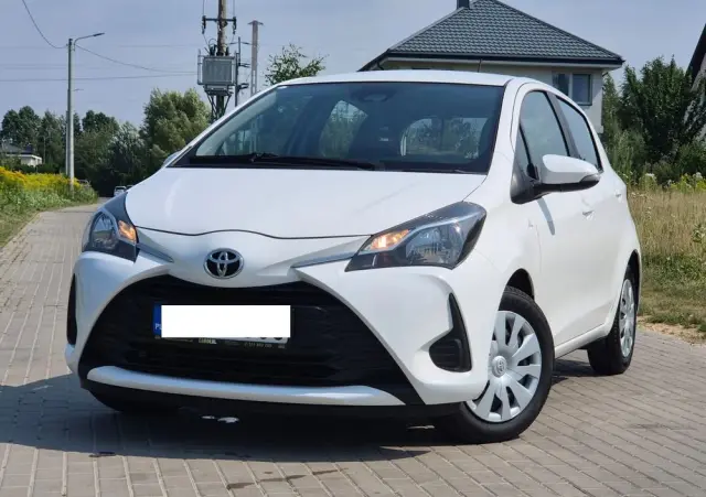 TOYOTA Yaris 1.5 Active