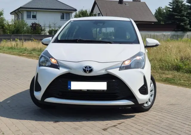 TOYOTA Yaris 1.5 Active