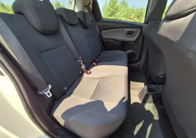 TOYOTA Yaris 1.5 Active