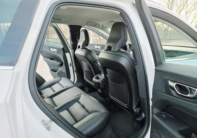 VOLVO XC 60 D4 Inscription