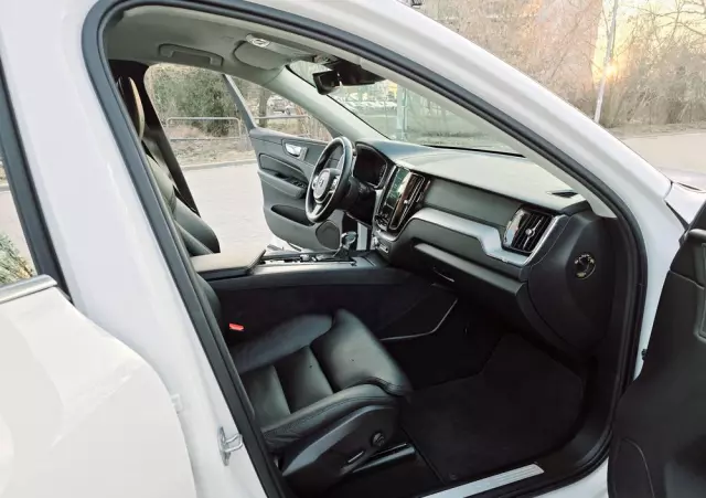 VOLVO XC 60 D4 Inscription