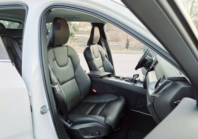 VOLVO XC 60 D4 Inscription