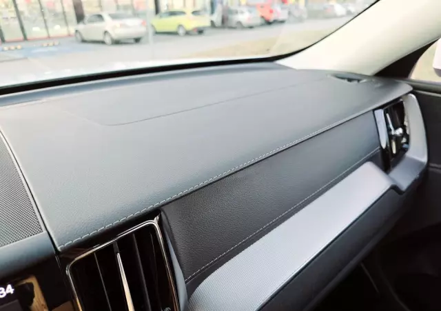 VOLVO XC 60 D4 Inscription