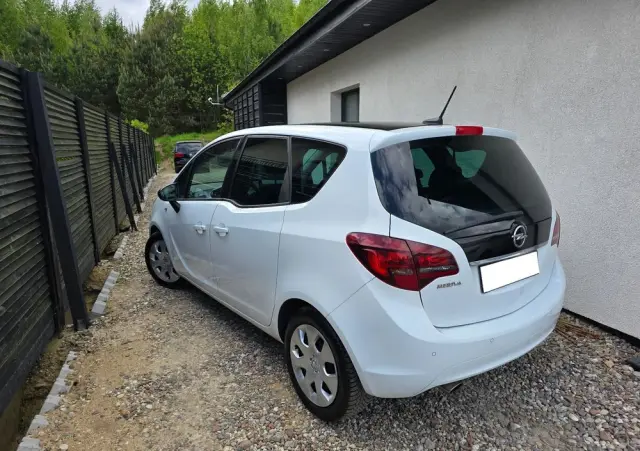 OPEL Meriva 
