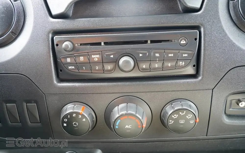 RENAULT MASTER / BLASZAK / FURGON / BRYGADÓWKA 7 MIEJSC  / SPROWADZONY 