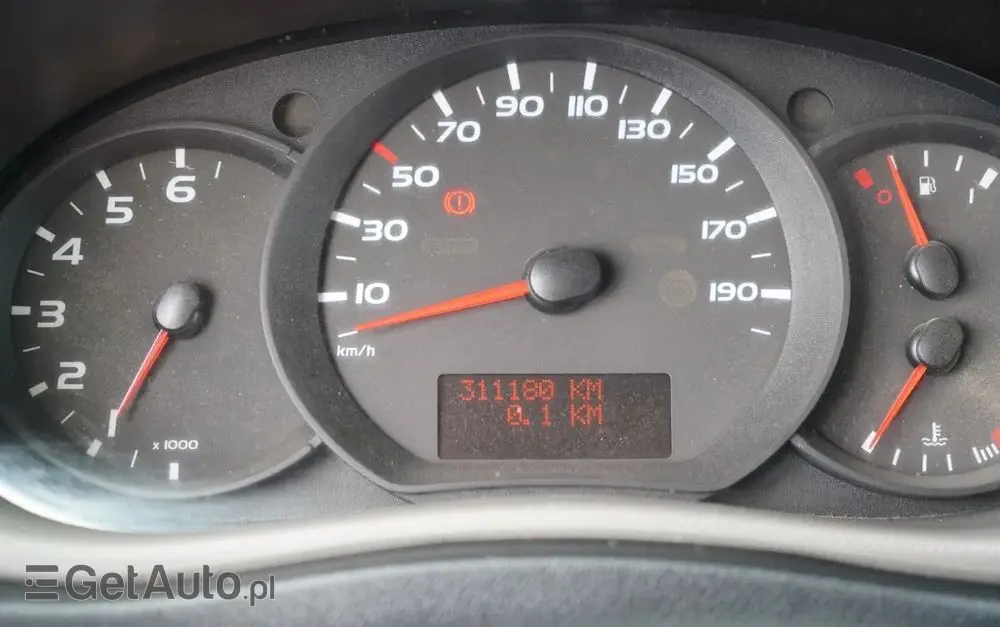 RENAULT MASTER / BLASZAK / FURGON / BRYGADÓWKA 7 MIEJSC  / SPROWADZONY 