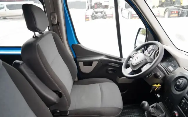 RENAULT MASTER / BLASZAK / FURGON / BRYGADÓWKA 7 MIEJSC  / SPROWADZONY 