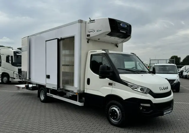 IVECO Daily 70C17 Mroźnia Agregat Carrier Supra 750 10-Palet + Winda 
