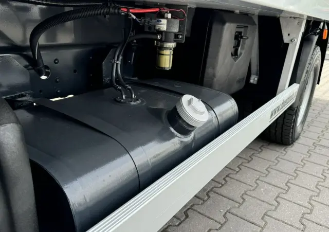 IVECO Daily 70C17 Mroźnia Agregat Carrier Supra 750 10-Palet + Winda 