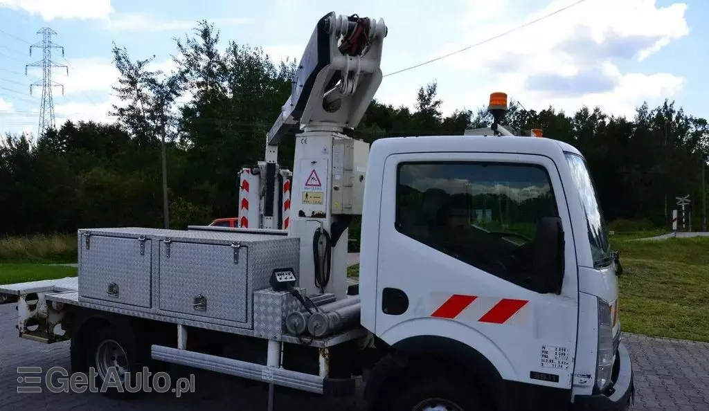 NISSAN Cabstar 