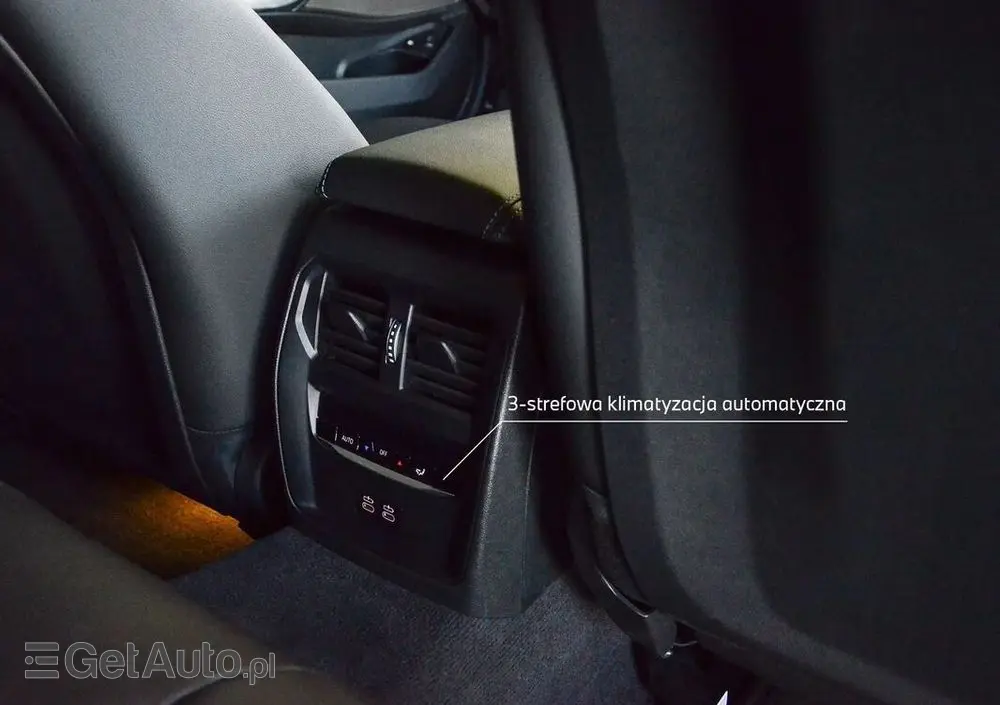 BMW Seria 3 330e xDrive M Sport sport