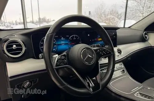 MERCEDES-BENZ Klasa E 