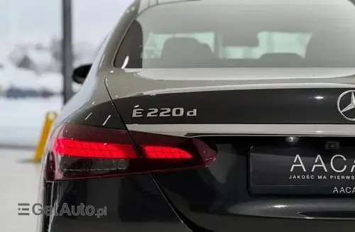 MERCEDES-BENZ Klasa E 